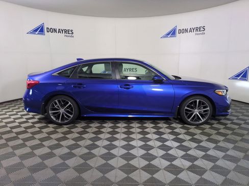 Used 2024 Honda Civic Touring image 6