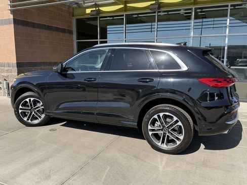 Used 2025 Audi Q5 Premium Plus w/ Premium Plus AWD/4WD image 5