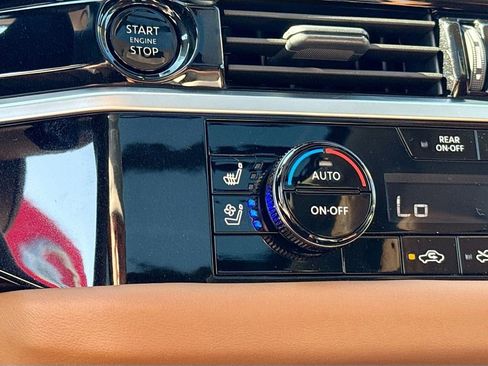 Used 2025 Nissan Pathfinder Platinum w/ Cargo Package image 19