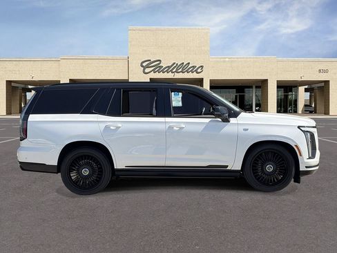 Certified 2025 Cadillac Escalade Sport w/ Touring Package AWD/4WD image 4