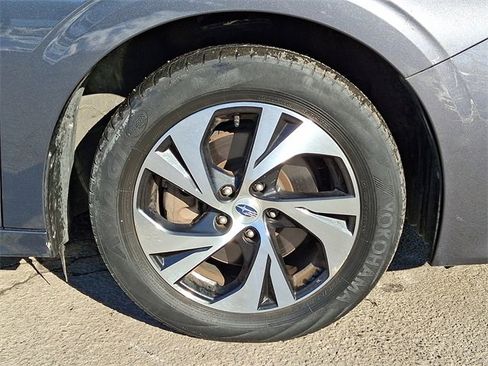 Used 2022 Subaru Legacy image 8