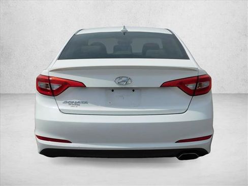 Used 2015 Hyundai Sonata SE FWD image 6