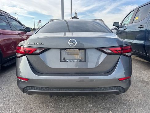 Used 2023 Nissan Sentra S image 4