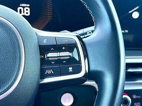 Used 2024 Kia Sorento S image 29