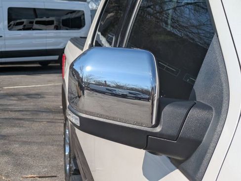 Used 2018 Ford F150 Lariat w/ Equipment Group 502A Luxury image 12