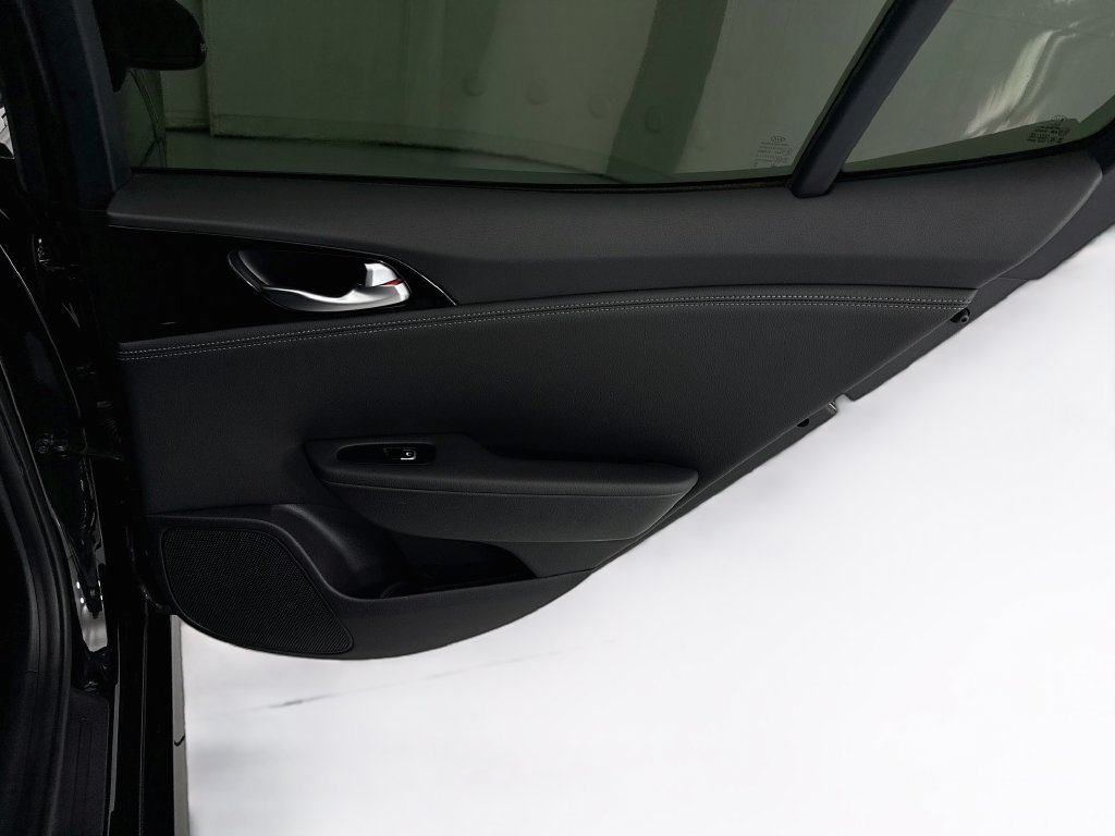 Used 2020 Kia Stinger GT-Line RWD image 25