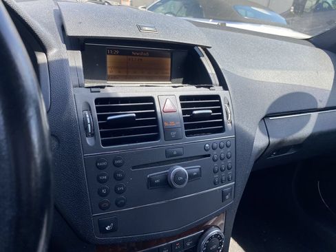 Used 2010 Mercedes-Benz C 300 Sedan image 6