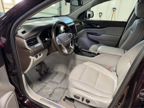 Used 2018 GMC Acadia SLT image 15