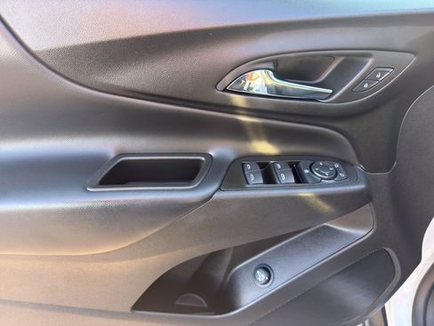 Certified 2023 Chevrolet Equinox LT AWD/4WD image 13