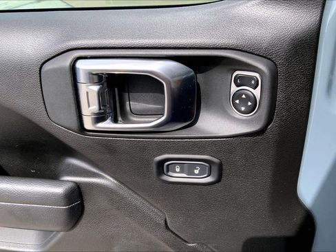 Used 2025 Jeep Wrangler Unlimited Sport S 4xe w/ Convenience Group AWD/4WD image 27