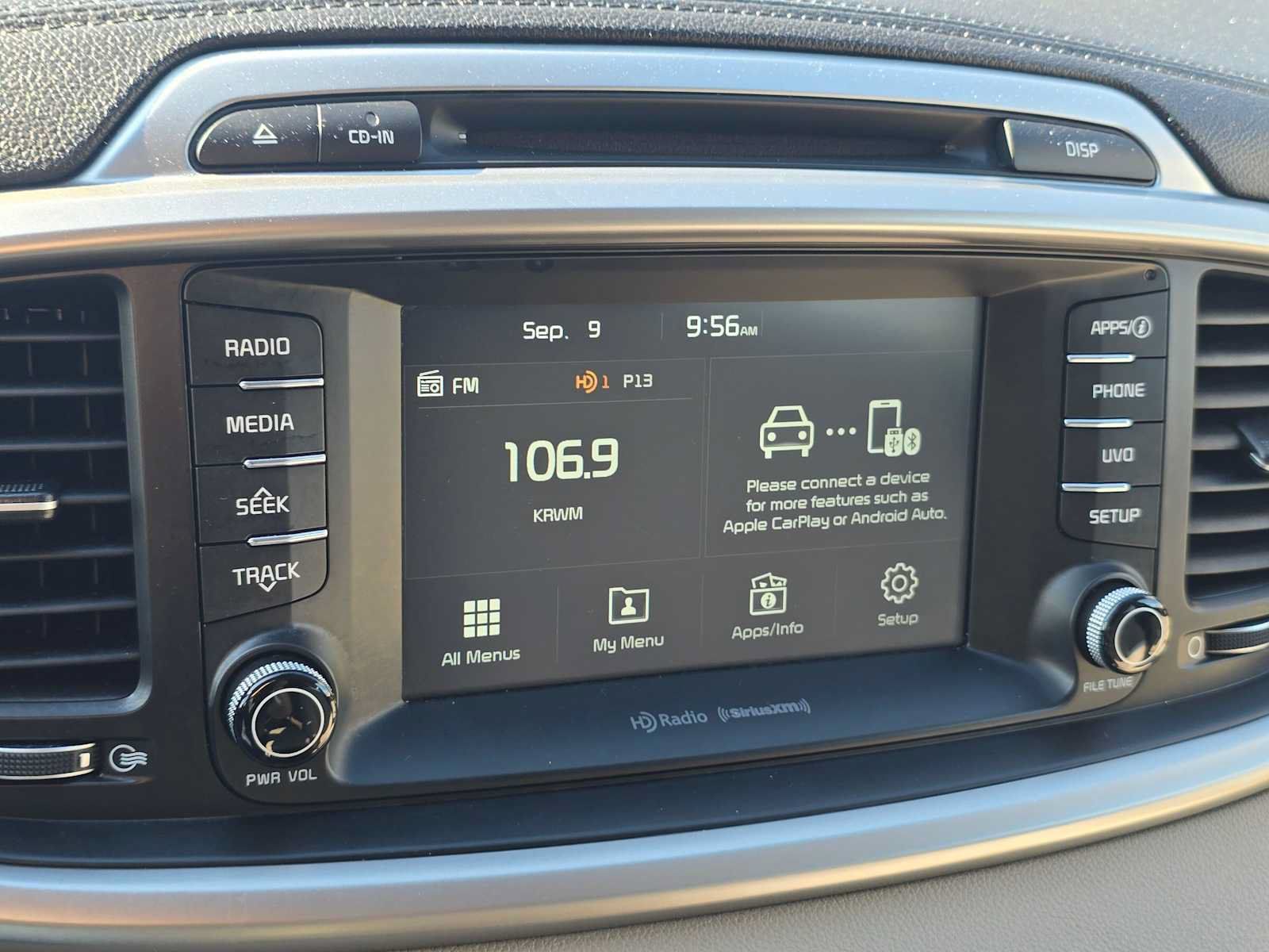 Used 2018 Kia Sorento FWD image 26