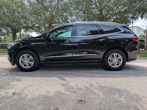 Used 2021 Buick Enclave Preferred FWD image 5