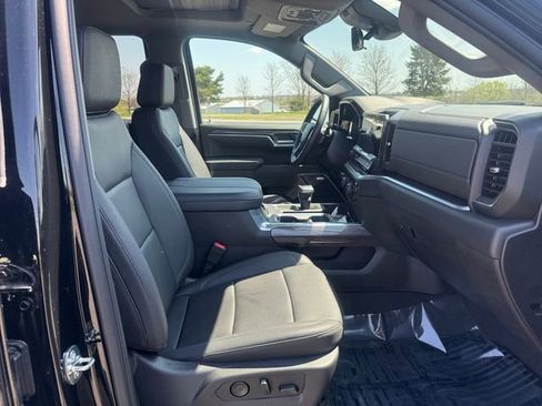 Certified 2025 Chevrolet Silverado 1500 LTZ w/ LTZ Premium Package AWD/4WD image 17