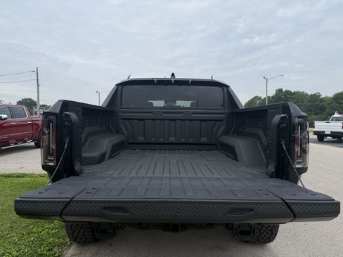 New 2025 GMC Hummer EV 3X w/ Extreme Off-Road Package image 24