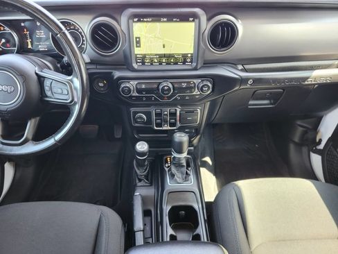 Used 2022 Jeep Wrangler Unlimited Sport AWD/4WD image 12