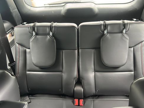 Used 2025 Ford Explorer ST image 13