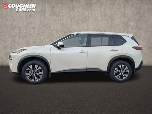 Used 2021 Nissan Rogue SV image 4
