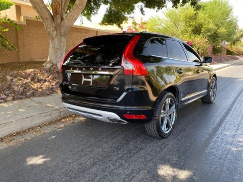 Used 2017 Volvo XC60 T5 Dynamic w/ Preferred Option Package FWD image 4