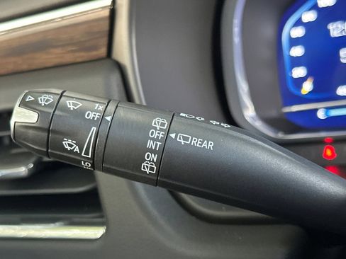 Used 2023 Chevrolet Tahoe Premier image 32