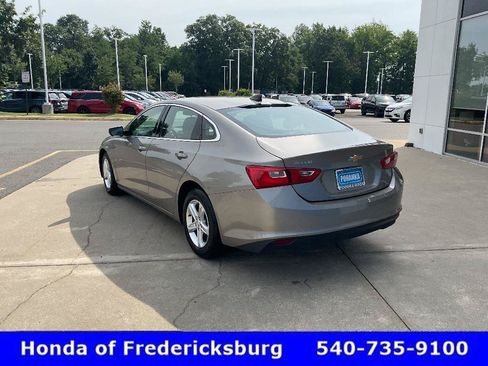 Used 2022 Chevrolet Malibu LS FWD image 4