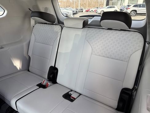 New 2026 GMC Acadia Denali w/ Super Cruise Package image 7