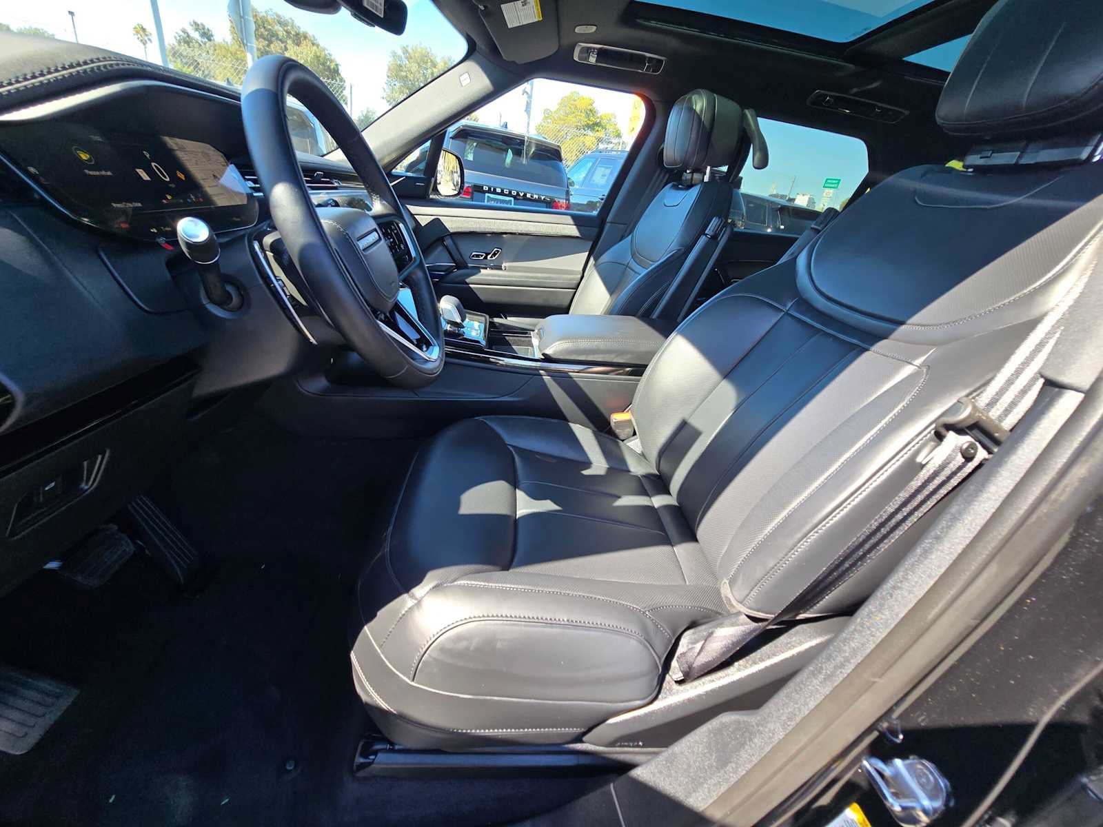 New 2027 Land Rover Range Rover Sport SE AWD/4WD image 24