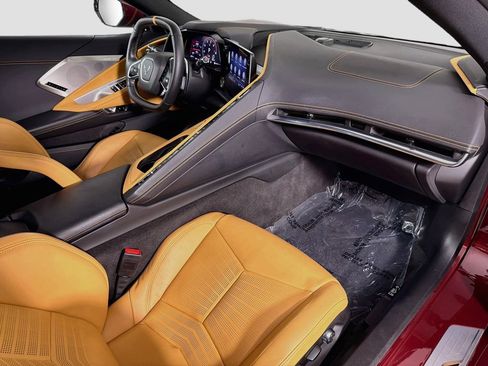 Used 2020 Chevrolet Corvette Stingray Preferred Conv w/ 2LT Preferred Equipment Group RWD image 28