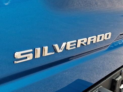 Used 2022 Chevrolet Silverado 1500 LT Trail Boss w/ LT Trail Boss Premium Package AWD/4WD image 30