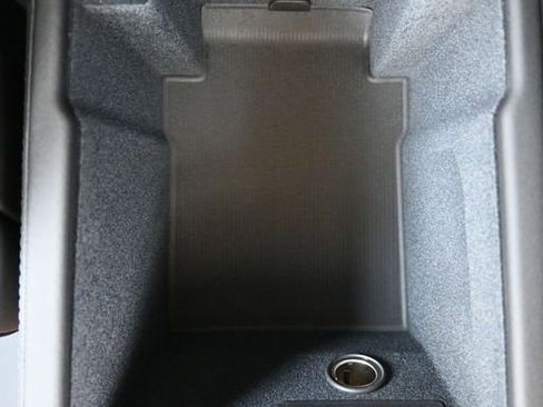 New 2026 Volvo XC90 B6 Plus w/ Protection Package Premier image 38