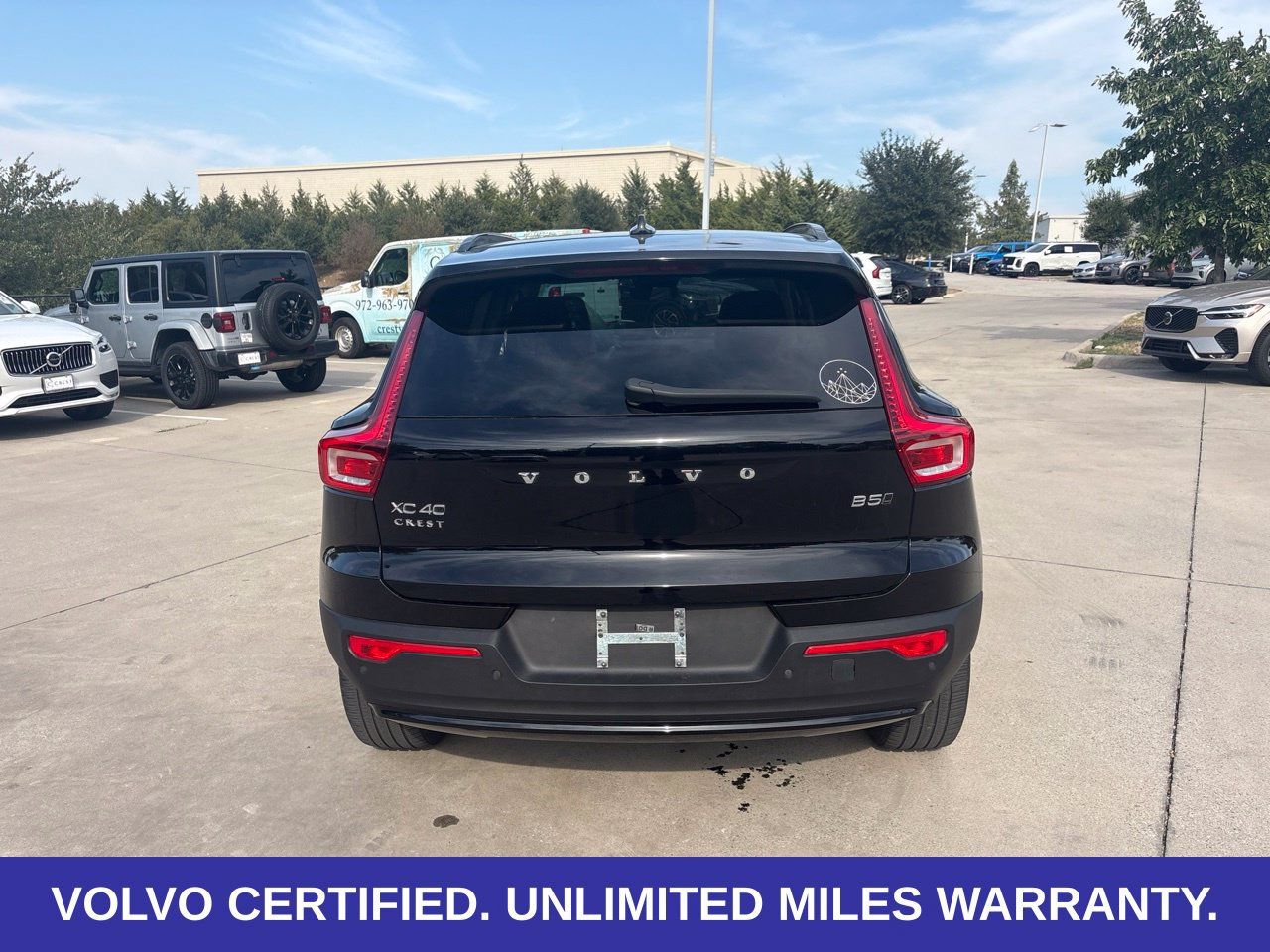 Used 2024 Volvo XC40 B5 Plus w/ Climate Package AWD/4WD image 8