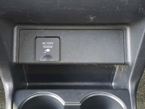 Used 2022 Toyota Sienna XSE w/ XSE Plus Package FWD image 21