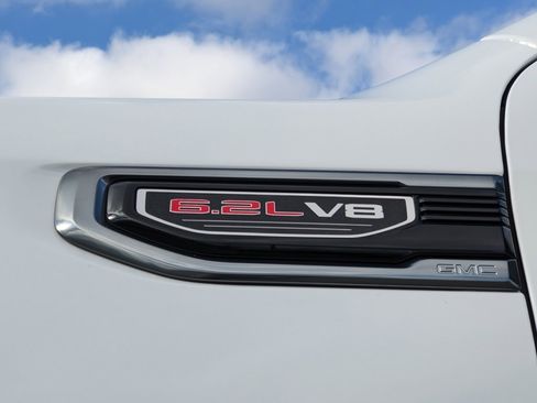 Used 2025 GMC Sierra 1500 AT4 image 25