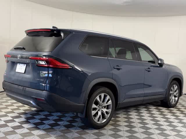 Used 2024 Toyota Grand Highlander AWD image 8