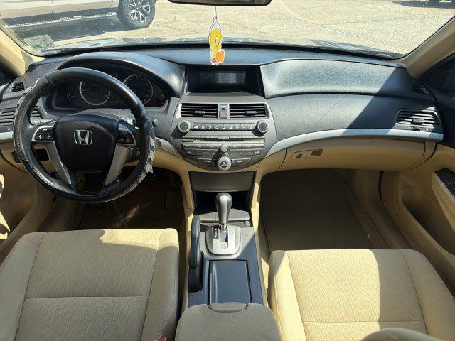 Used 2012 Honda Accord LX image 21
