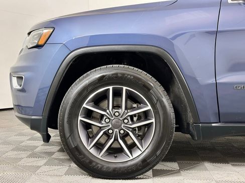 Used 2021 Jeep Grand Cherokee Limited w/ Premium Lighting Group image 9