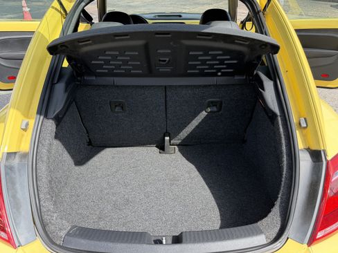 Used 2012 Volkswagen Beetle 2.5 FWD image 18