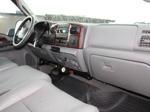 Used 2005 Ford F350 Lariat AWD/4WD image 25