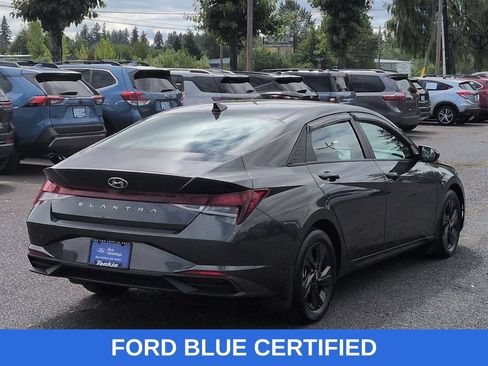 Used 2023 Hyundai Elantra SEL FWD image 5