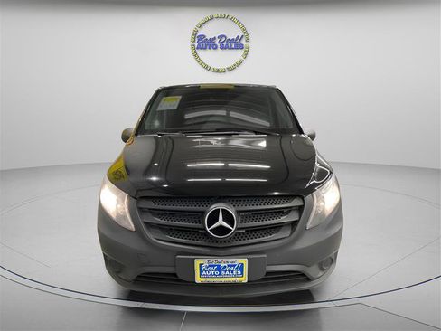 Used 2019 Mercedes-Benz Metris Passenger image 10