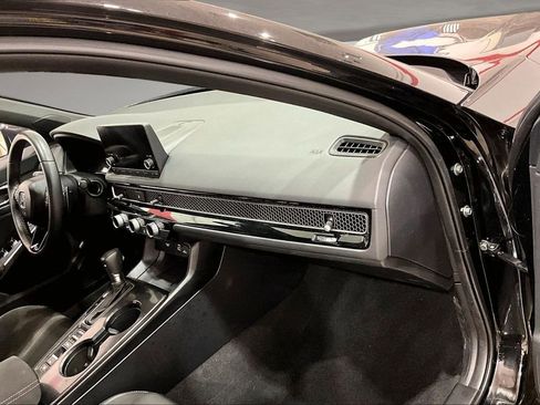 Used 2023 Honda Civic Sport image 17