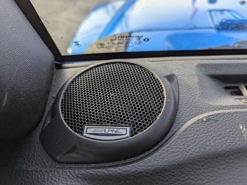 Used 2016 Jeep Wrangler Sahara image 13