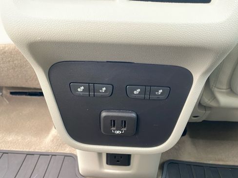 Used 2020 GMC Terrain Denali w/ Denali Premium Package image 25