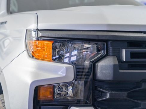 Used 2022 Chevrolet Silverado 1500 Custom image 13