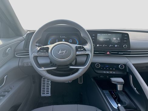 Certified 2026 Hyundai Elantra Sport FWD image 18