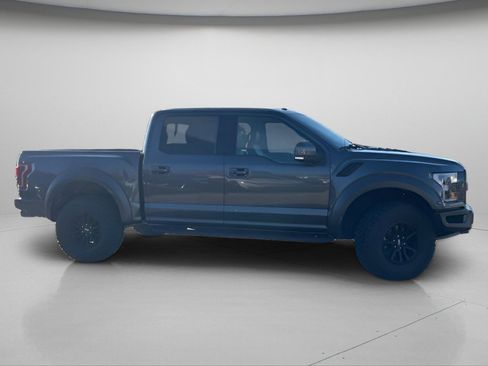 Used 2018 Ford F150 Raptor w/ Equipment Group 802A Luxury image 3