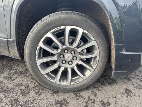 Used 2021 GMC Acadia Denali w/ Denali Ultimate Package image 6