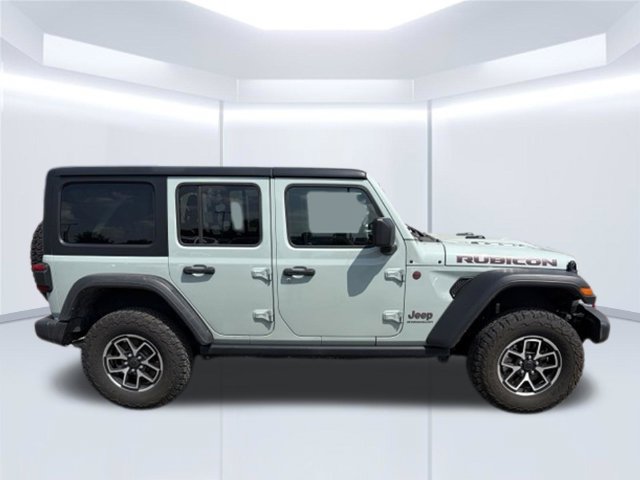 Used 2024 Jeep Wrangler Unlimited Rubicon w/ Technology Group AWD/4WD image 5
