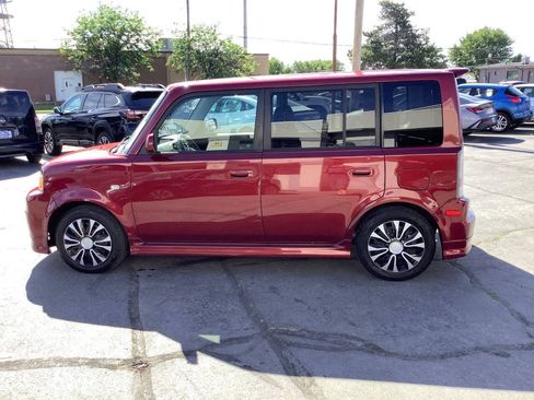 Used 2006 Scion xB FWD image 17