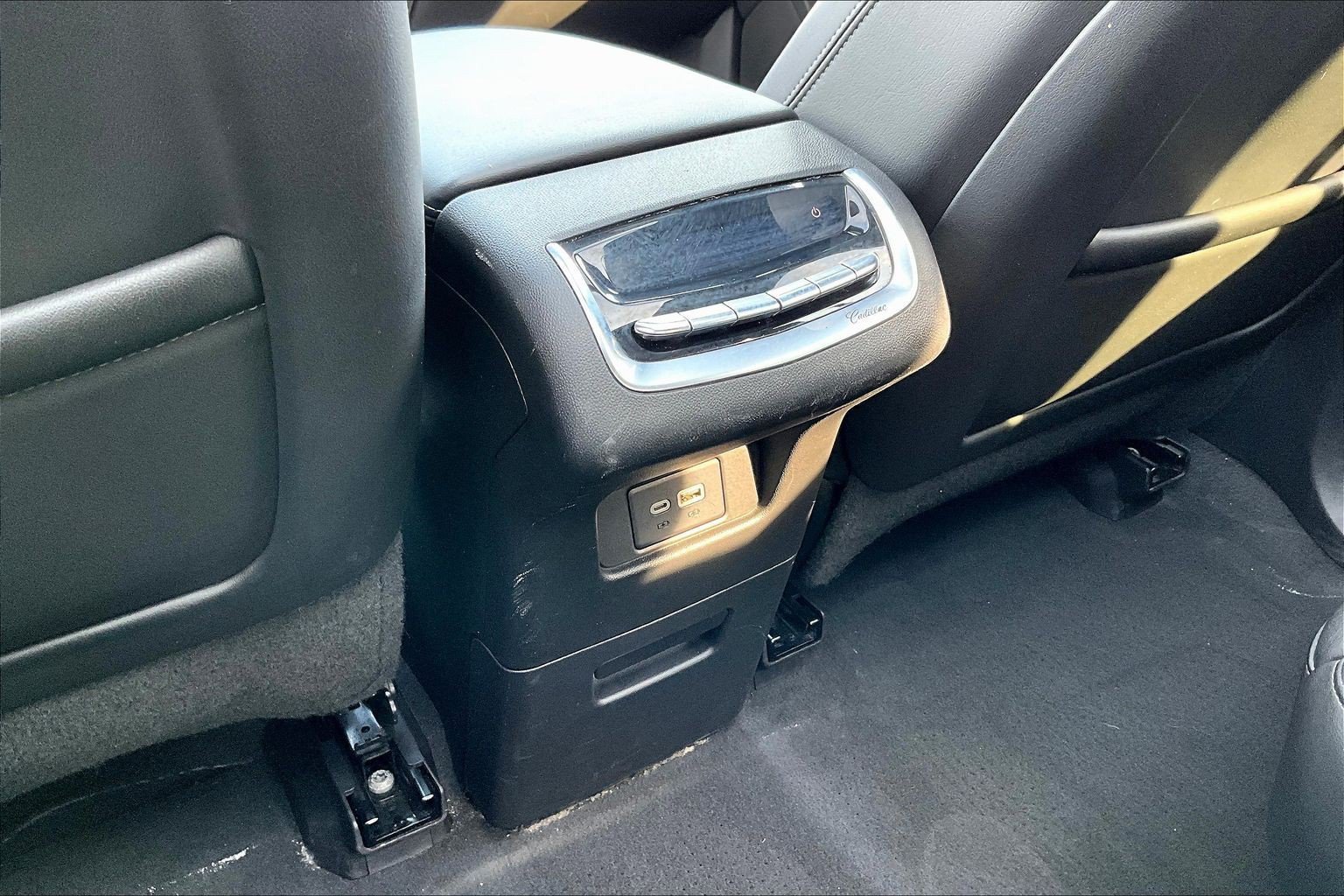Used 2020 Cadillac XT6 Premium Luxury AWD/4WD image 9