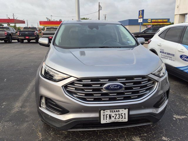 Used 2024 Ford Edge Titanium AWD/4WD image 2
